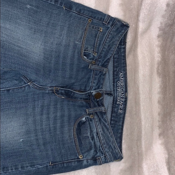 American Eagle Medium Wash Skinny Stretch Jeans - Picture 2 of 8